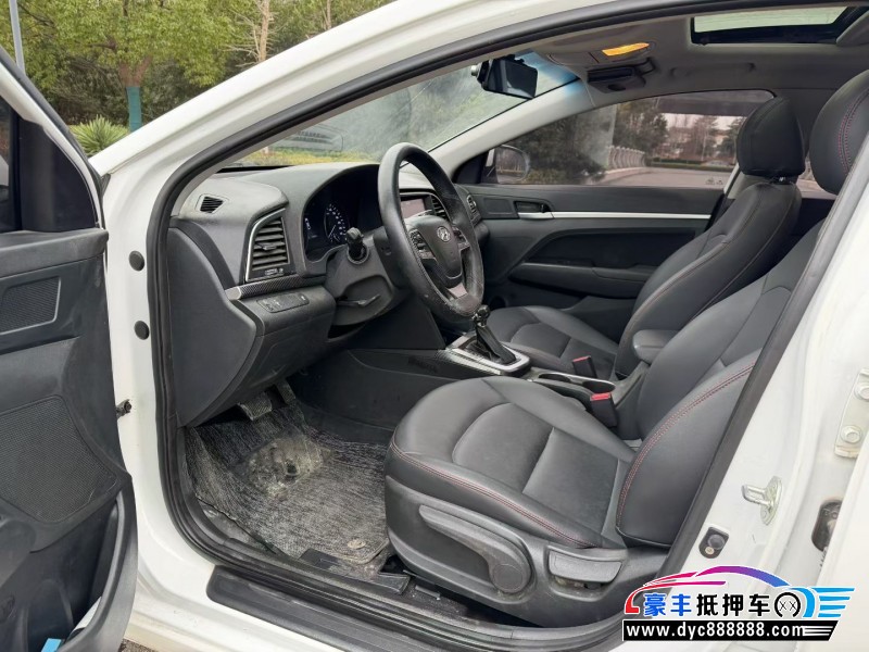 18年现代领动轿车抵押车出售