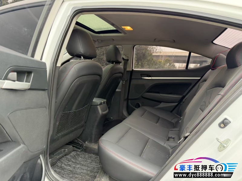 18年现代领动轿车抵押车出售