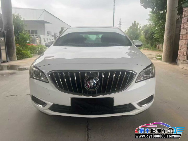 抵押车出售17年别克威朗轿车