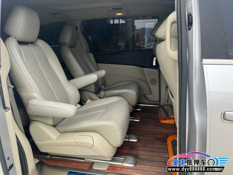 20年别克GL8轿车抵押车出售