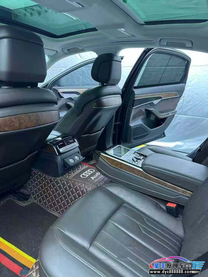 18年奥迪A8L轿车抵押车出售