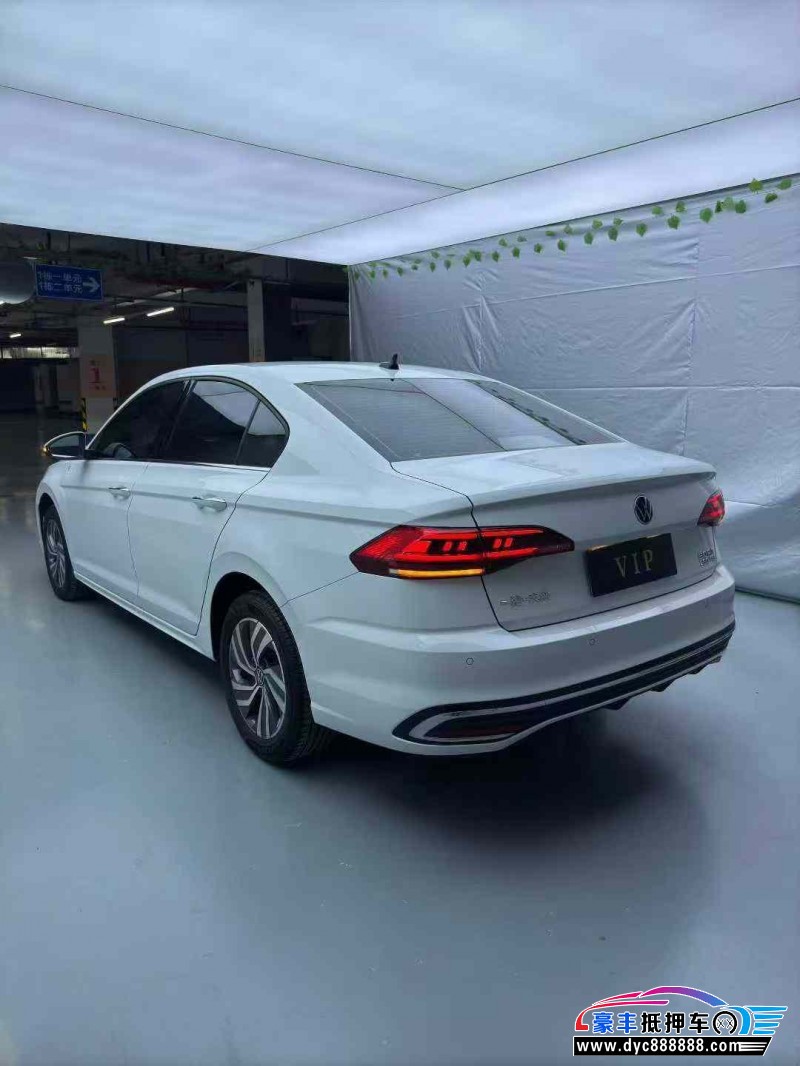 24年大众宝来轿车抵押车出售