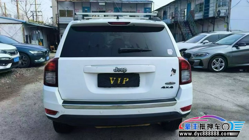 14年Jeep指南者轿车抵押车出售