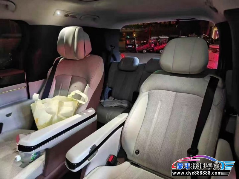 25年比亚迪夏轿车抵押车出售