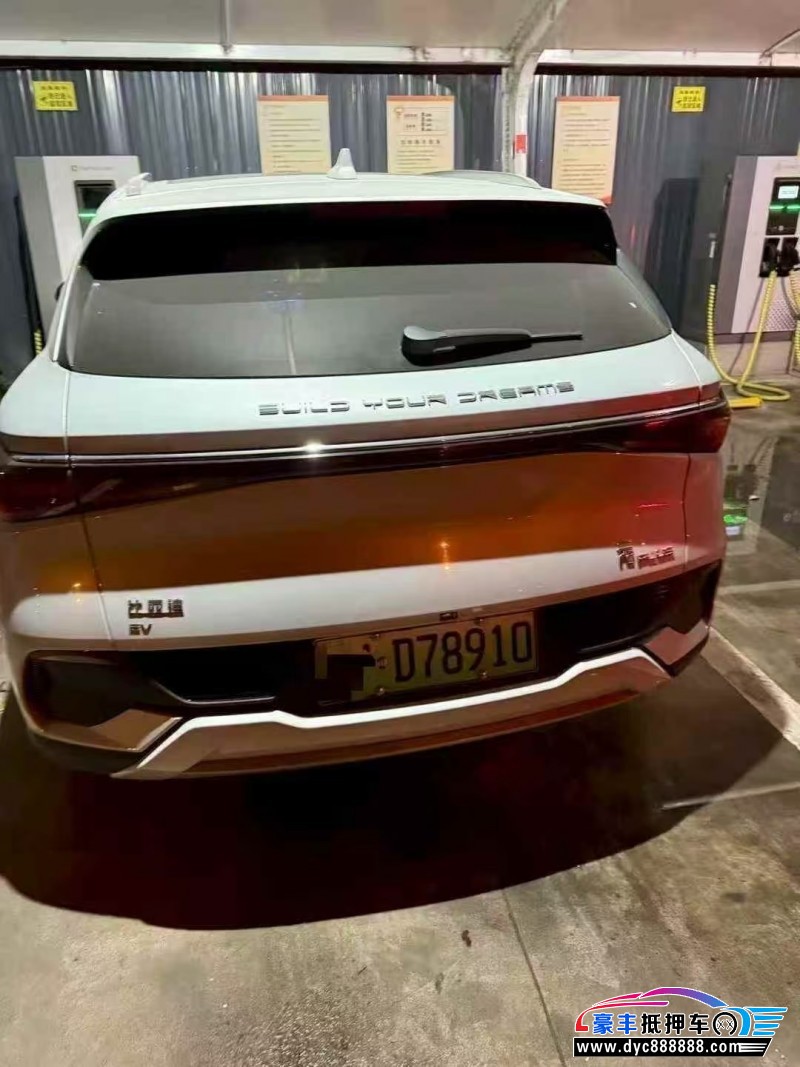 25年比亚迪元轿车抵押车出售