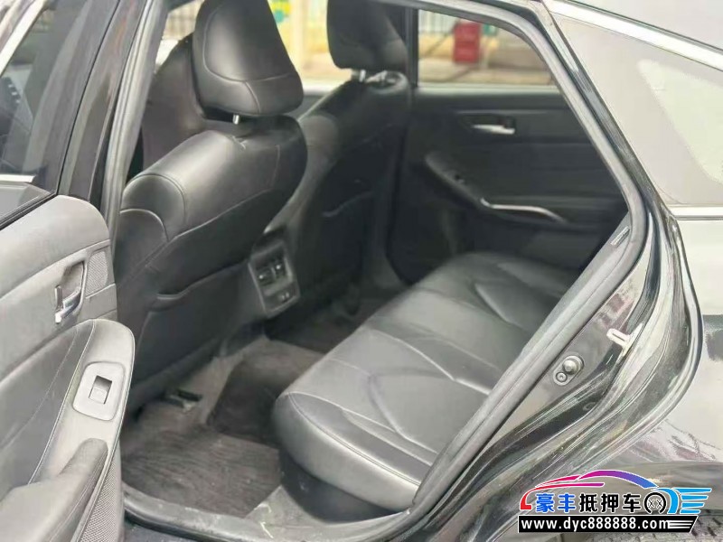 22年丰田亚洲龙轿车抵押车出售