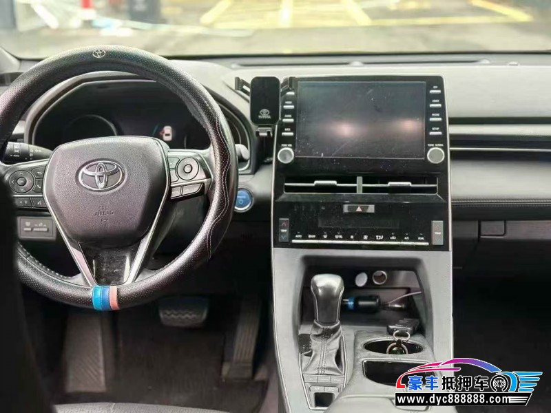 22年丰田亚洲龙轿车抵押车出售