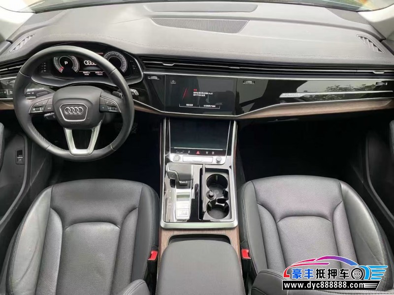 24年奥迪Q7轿车抵押车出售