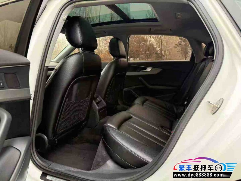 19年奥迪A4L轿车抵押车出售