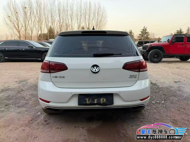 20年大众高尔夫轿车抵押车出售