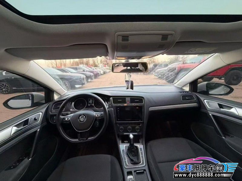 20年大众高尔夫轿车抵押车出售