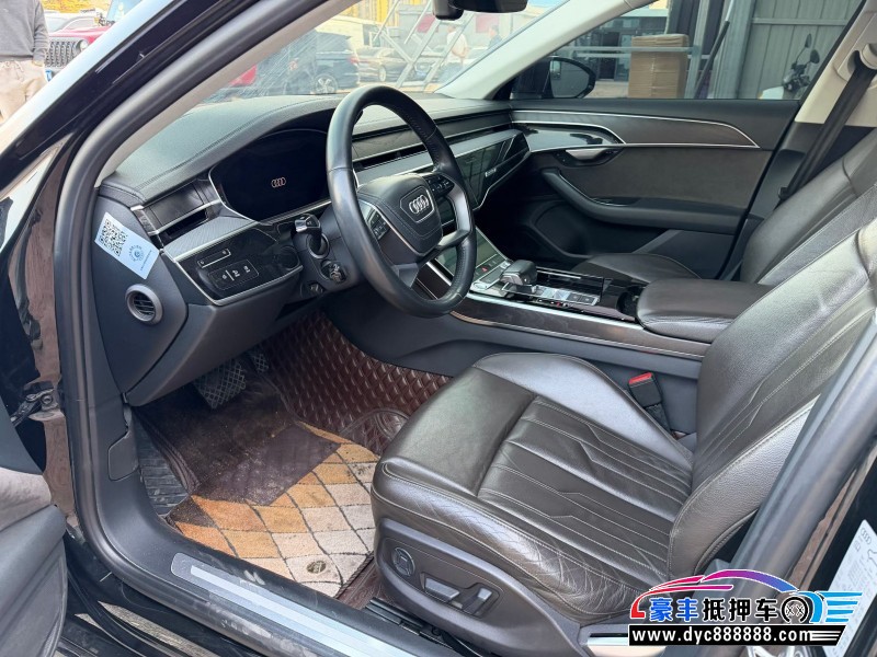 18年奥迪A8L轿车抵押车出售