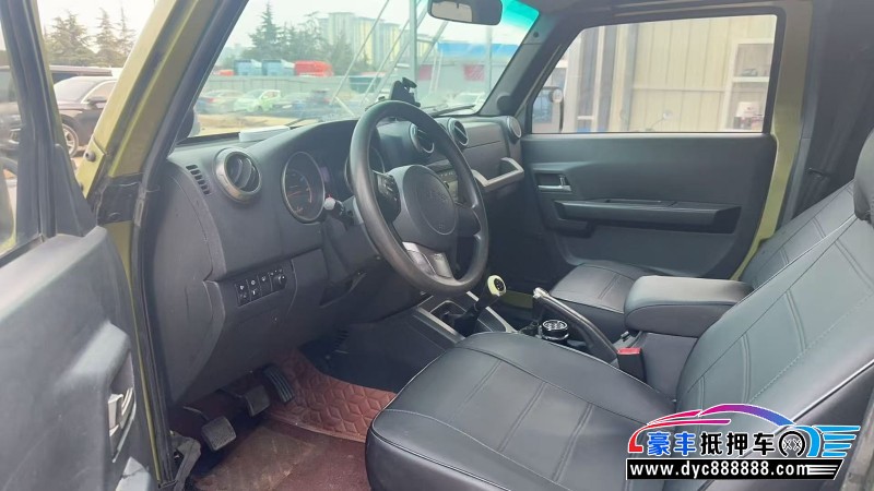 16年北京BJ40轿车抵押车出售