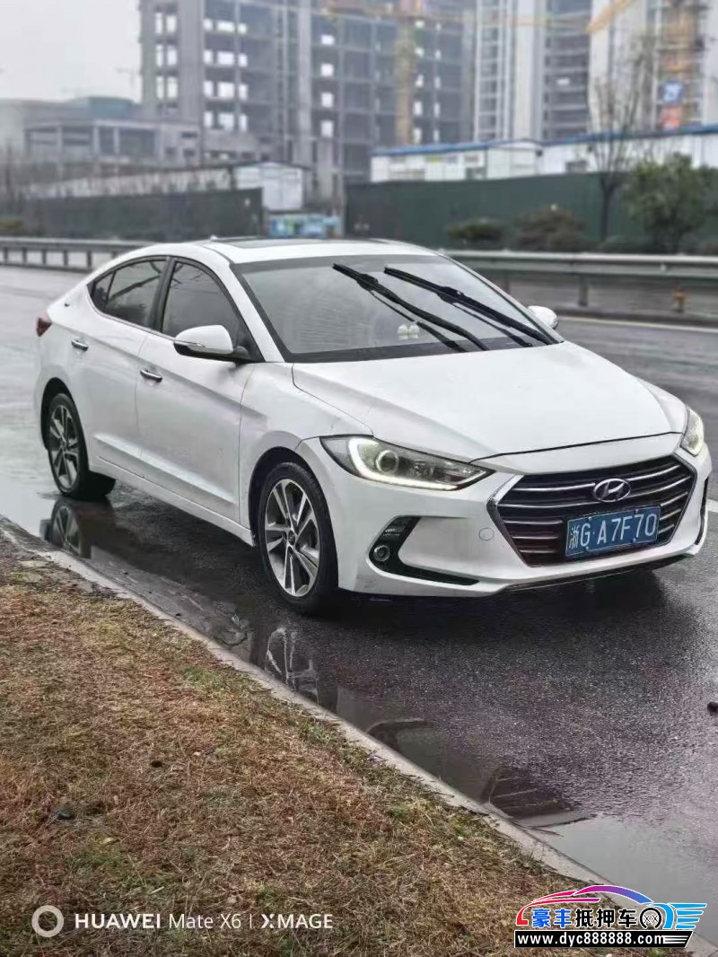 17年现代领动轿车抵押车出售