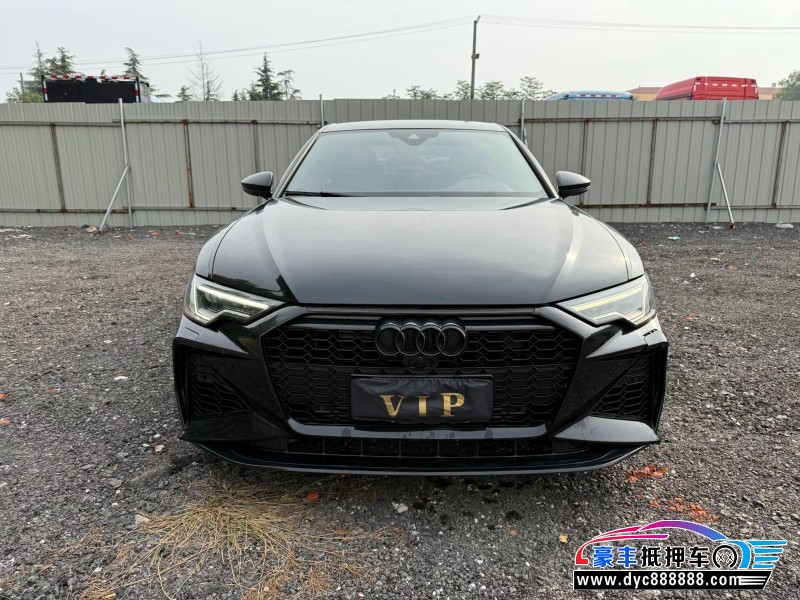 抵押车出售19年奥迪A6L轿车