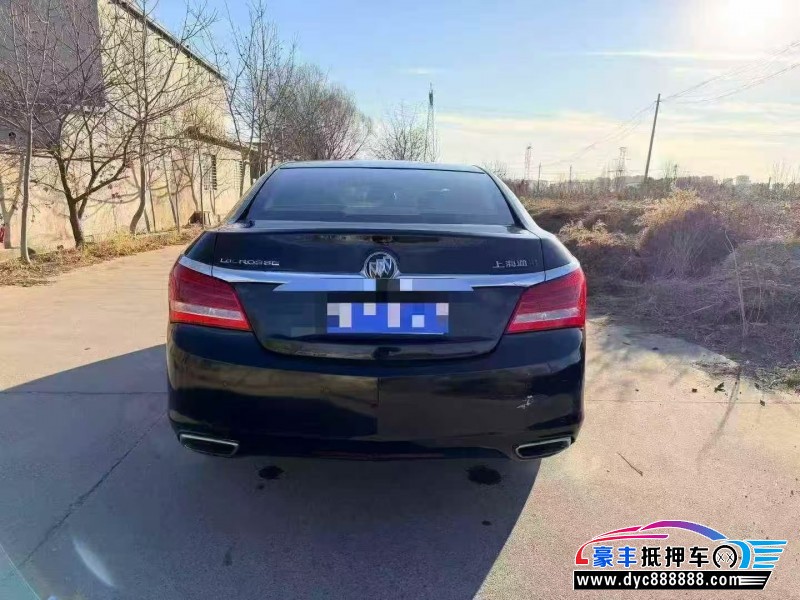 15年别克君越轿车抵押车出售