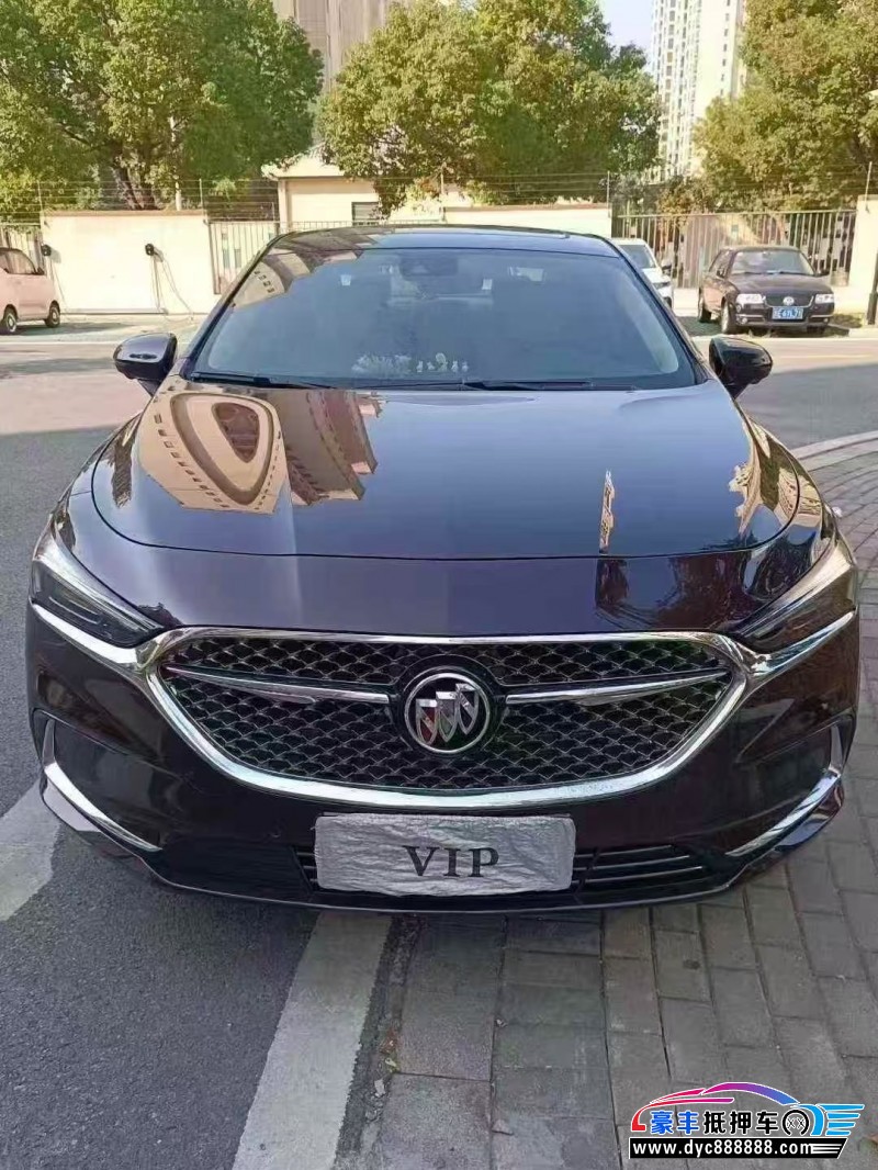 抵押车出售20年别克君越轿车