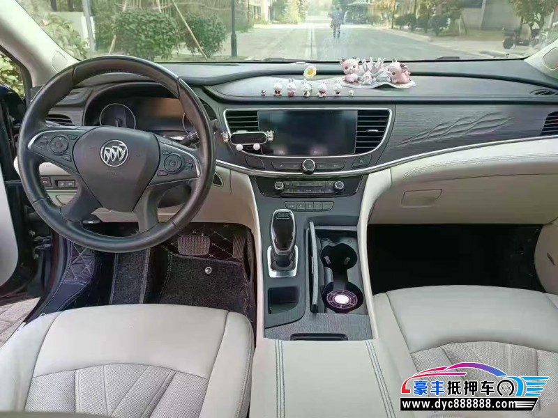 20年别克君越轿车抵押车出售