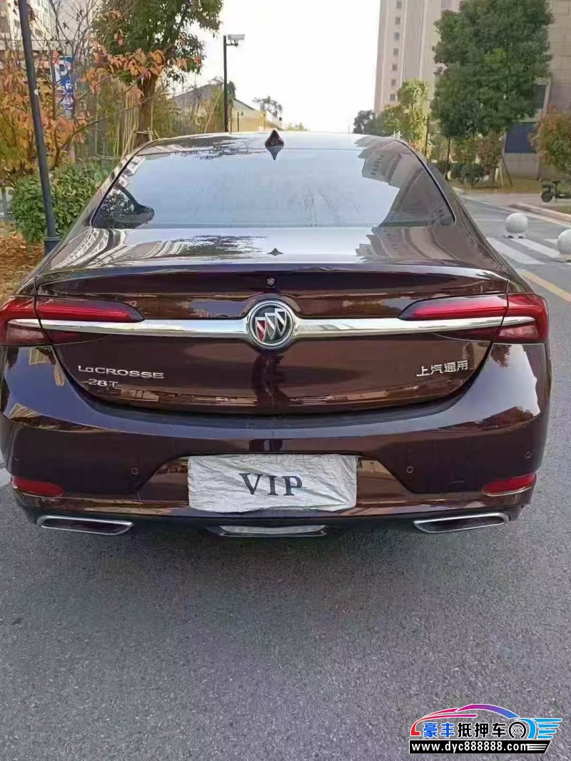 20年别克君越轿车抵押车出售