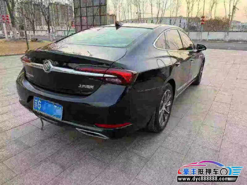 20年别克君越轿车抵押车出售