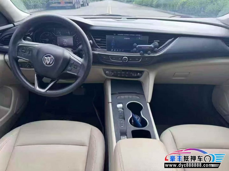 22年别克君威轿车抵押车出售