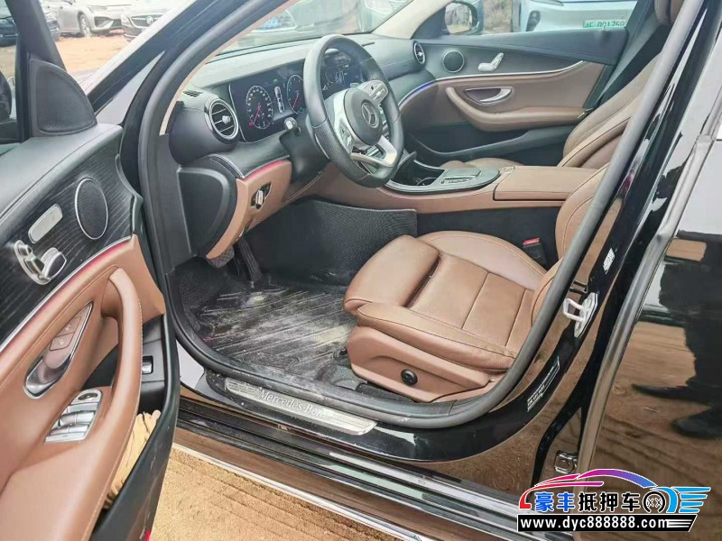 20年奔驰E轿车抵押车出售