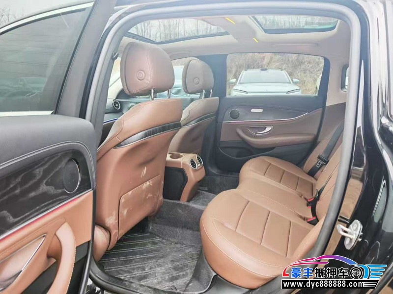 20年奔驰E轿车抵押车出售