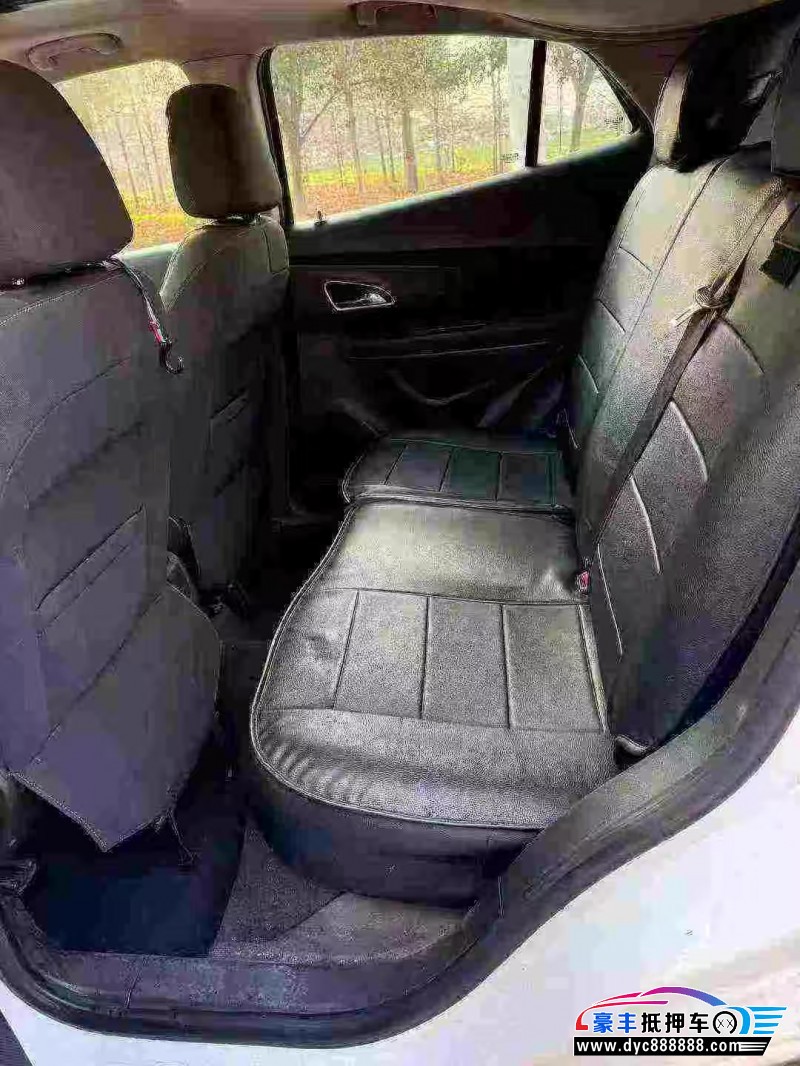 13年别克昂科拉轿车抵押车出售