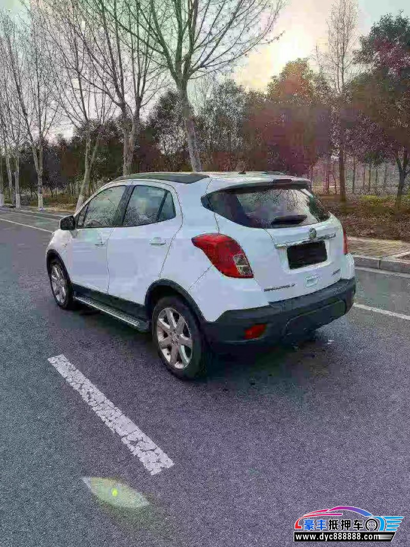 13年别克昂科拉轿车抵押车出售