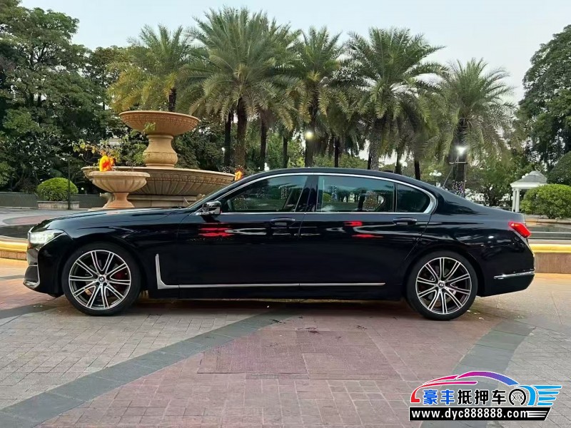 20年宝马7系轿车抵押车出售