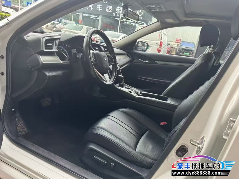 17年本田思域轿车抵押车出售