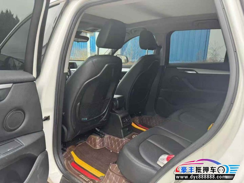 18年宝马X1轿车抵押车出售