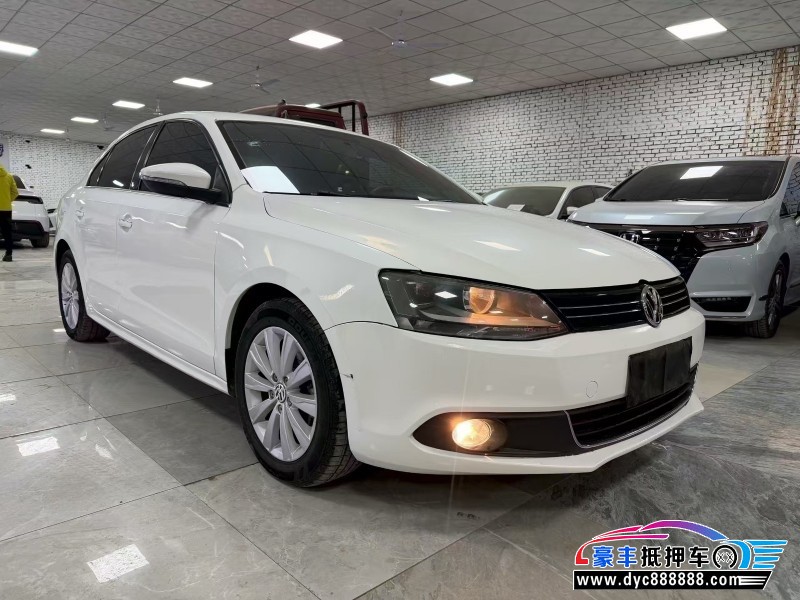 13年大众速腾轿车抵押车出售