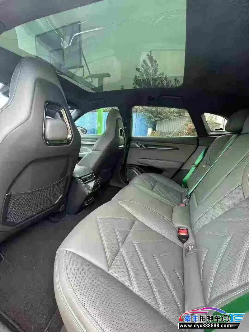 24年极氪001轿车抵押车出售