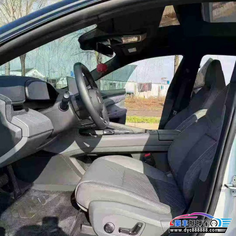 24年极氪001轿车抵押车出售