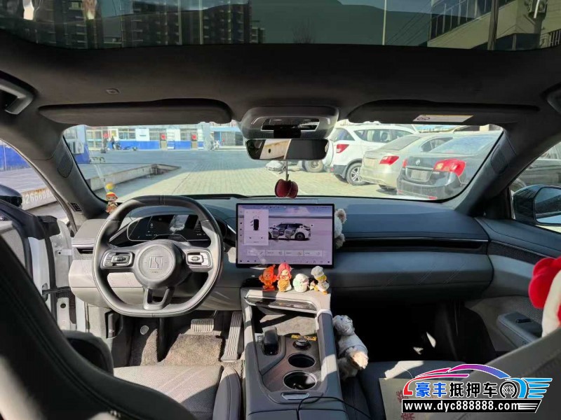 24年极氪001轿车抵押车出售