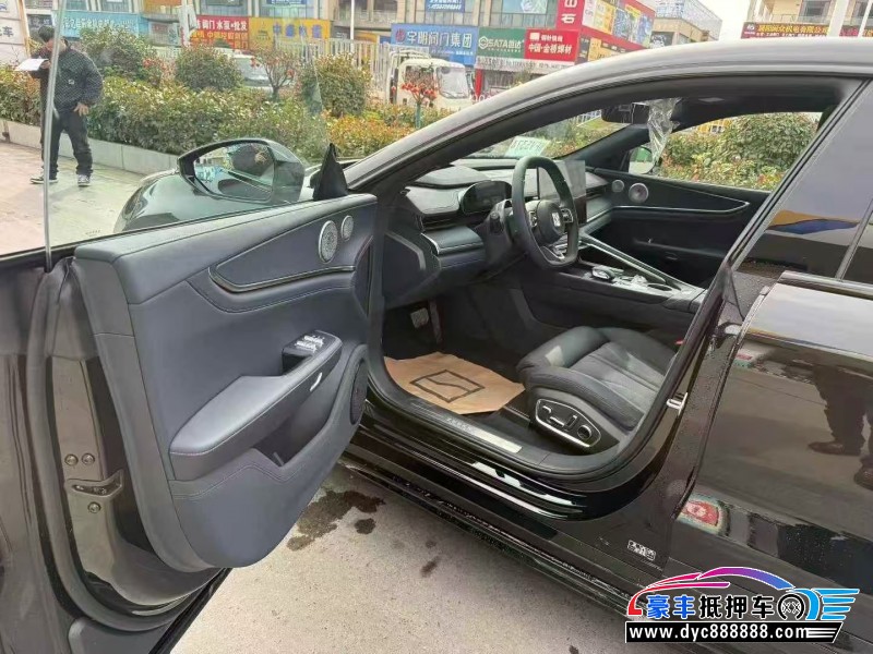 26年极氪001轿车抵押车出售