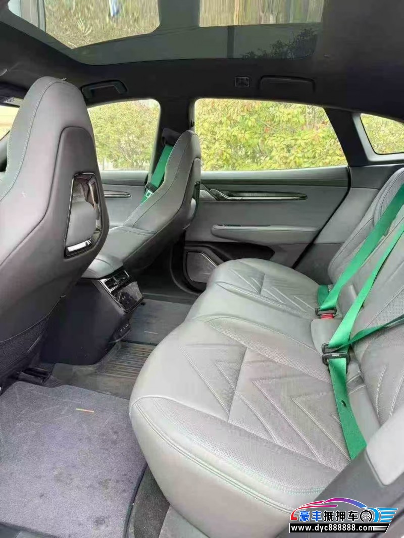 23年极氪001轿车抵押车出售