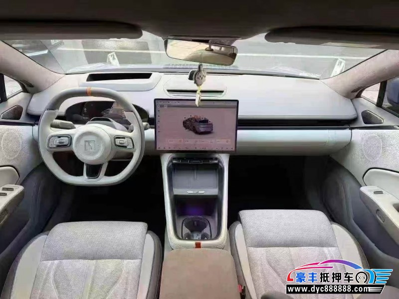 25年极氪007轿车抵押车出售