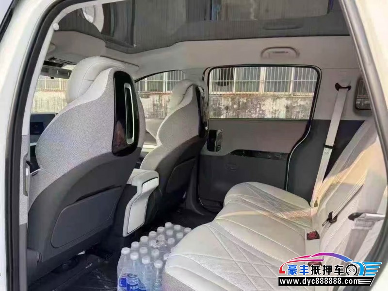 24年极狐考拉轿车抵押车出售