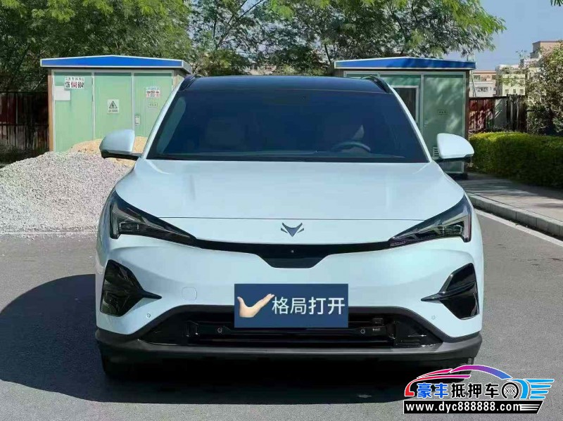 抵押车出售25年极狐阿尔法T轿车