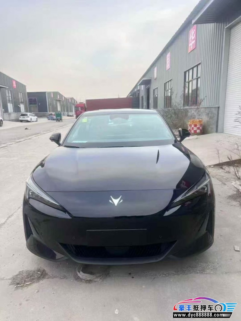 抵押车出售25年极狐阿尔法S轿车