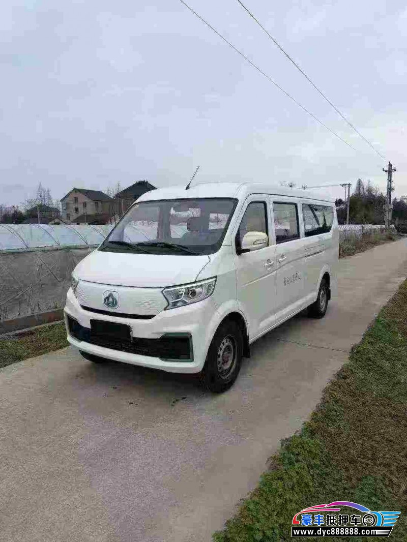 24年长安跨越V7轿车抵押车出售