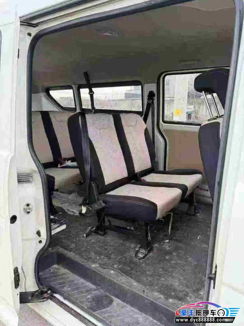 24年长安跨越V7轿车抵押车出售