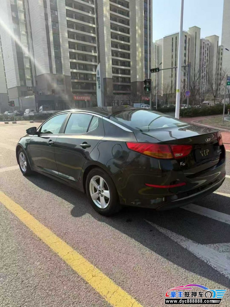 16年起亚K5轿车抵押车出售