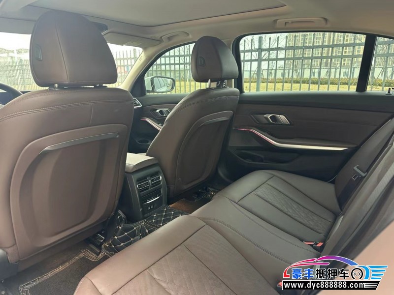 24年宝马3系轿车抵押车出售