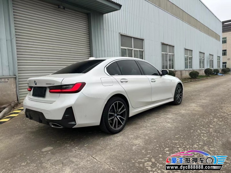 24年宝马3系轿车抵押车出售