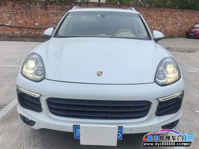 16年保时捷卡宴轿车抵押车出售