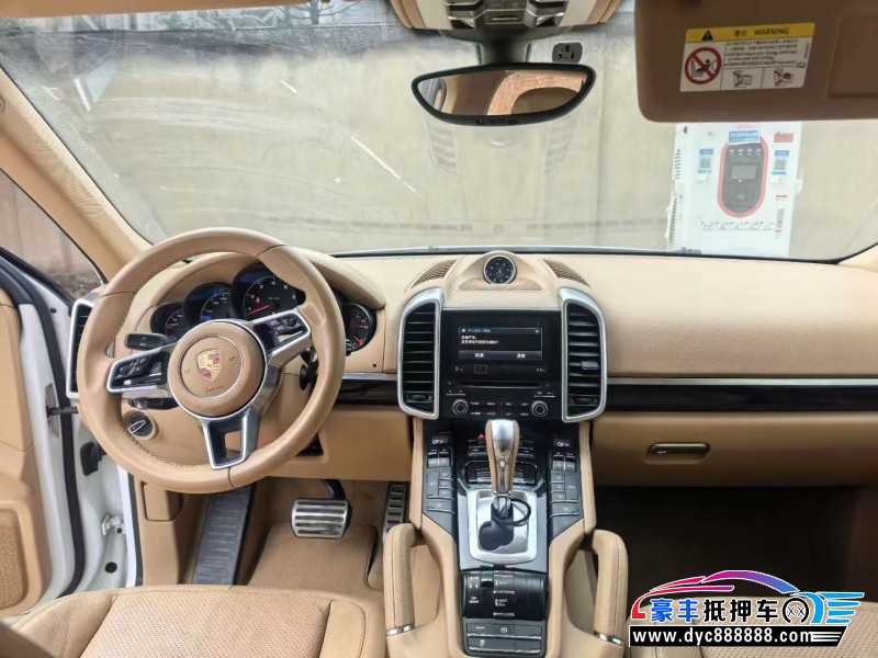 16年保时捷卡宴轿车抵押车出售