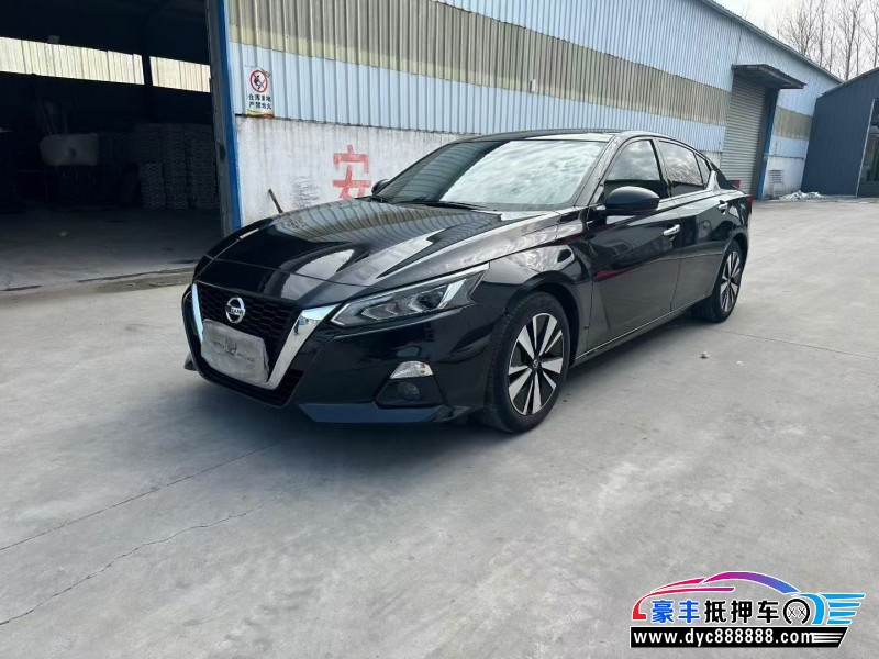 21年日产天籁轿车抵押车出售